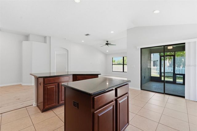 32111 GARDEN ALCOVE LOOP, Wesley Chapel, FL 33545