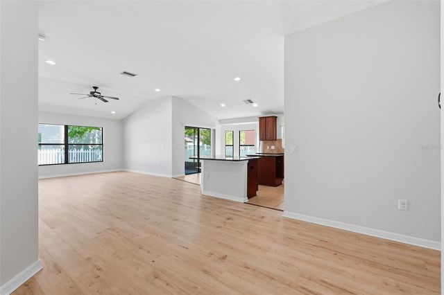 32111 GARDEN ALCOVE LOOP, Wesley Chapel, FL 33545