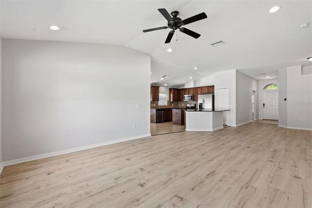 32111 GARDEN ALCOVE LOOP, Wesley Chapel, FL 33545