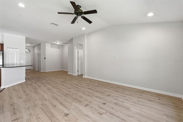 32111 GARDEN ALCOVE LOOP, Wesley Chapel, FL 33545