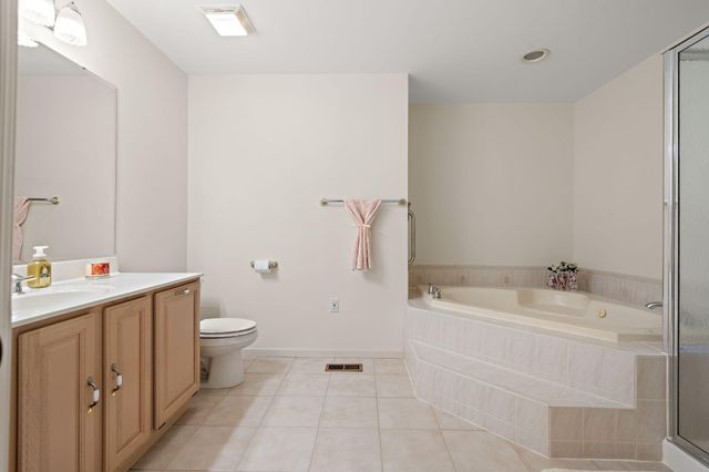 911 Westminster Lane, Munster, IN 46321