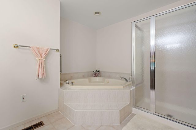 911 Westminster Lane, Munster, IN 46321