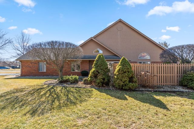 911 Westminster Lane, Munster, IN 46321