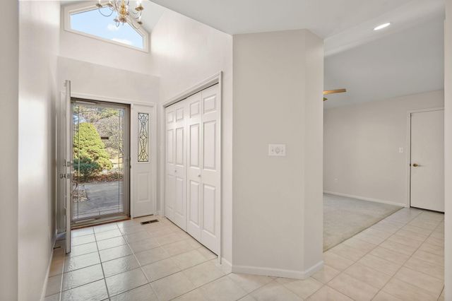 911 Westminster Lane, Munster, IN 46321