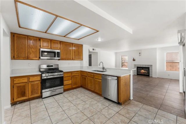 37270 Carousel, Palmdale, CA 93552