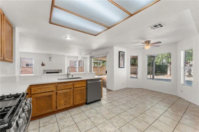 37270 Carousel, Palmdale, CA 93552