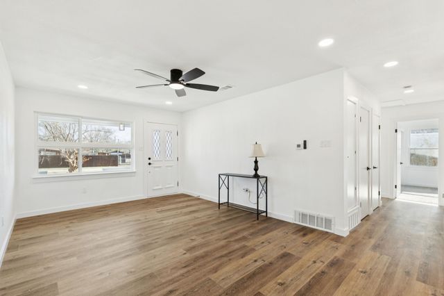 10325 Maylee Boulevard, Dallas, TX 75228