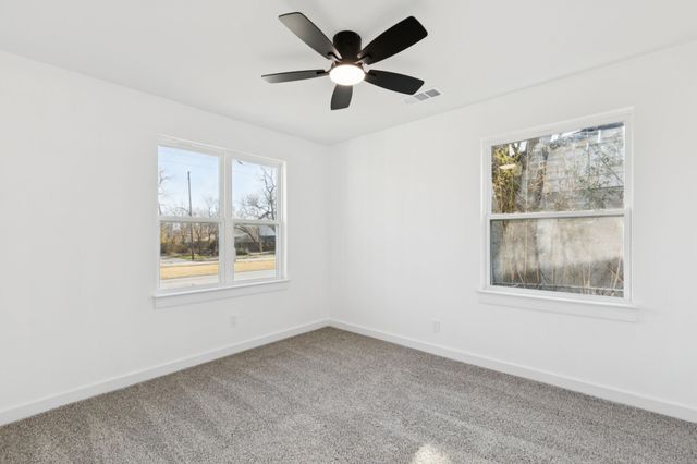 10325 Maylee Boulevard, Dallas, TX 75228