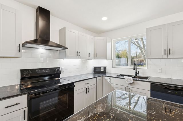 10325 Maylee Boulevard, Dallas, TX 75228