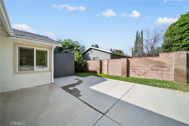 16515 16517 Index, Granada Hills, CA 91344