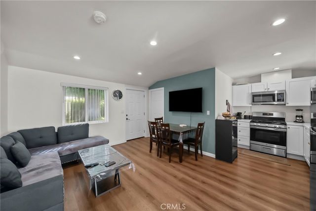 16515 16517 Index, Granada Hills, CA 91344