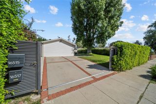 16515 16517 Index, Granada Hills, CA 91344