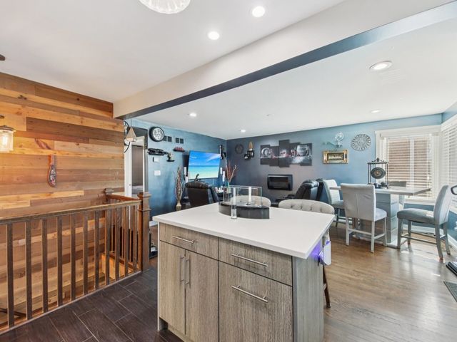 2535 West Street, River Grove, IL 60171