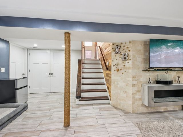 2535 West Street, River Grove, IL 60171