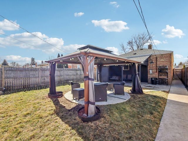 2535 West Street, River Grove, IL 60171