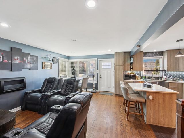 2535 West Street, River Grove, IL 60171