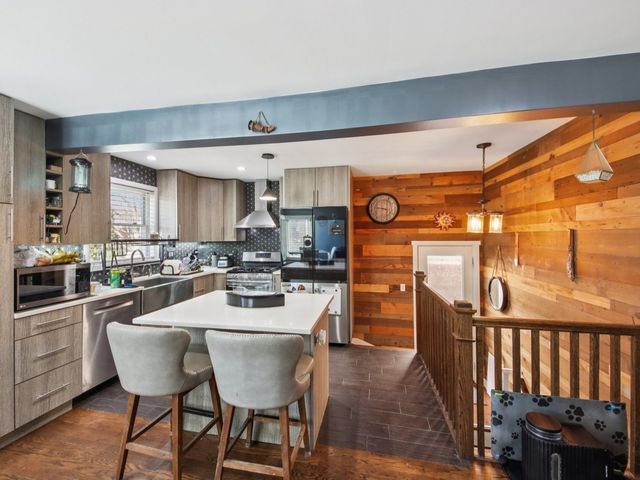 2535 West Street, River Grove, IL 60171