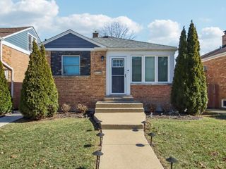 2535 West Street, River Grove, IL 60171