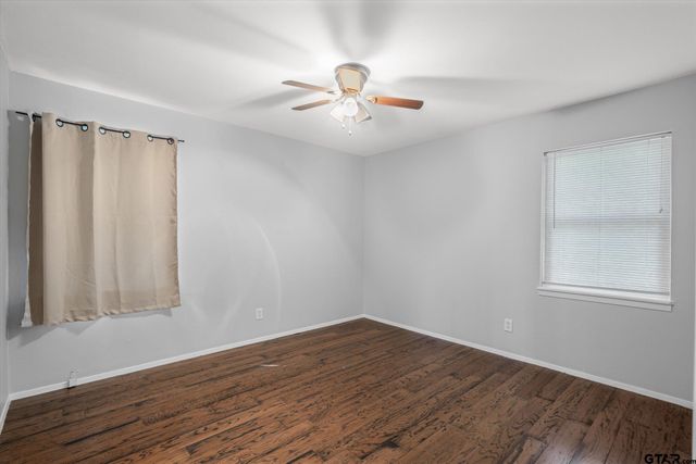 1209 Lakeside Drive, Grand Saline, TX 75140