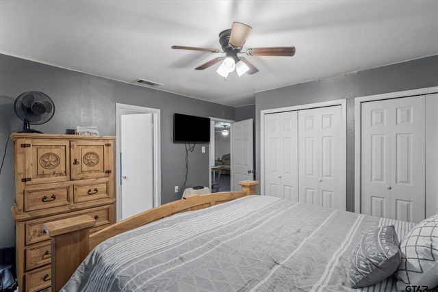 1209 Lakeside Drive, Grand Saline, TX 75140