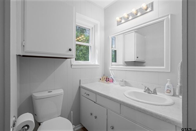 1209 Lakeside Drive, Grand Saline, TX 75140