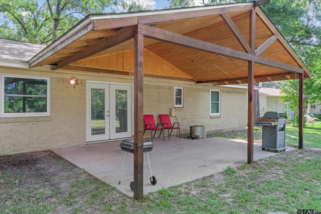 1209 Lakeside Drive, Grand Saline, TX 75140