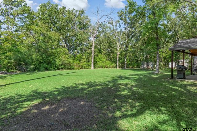 1209 Lakeside Drive, Grand Saline, TX 75140