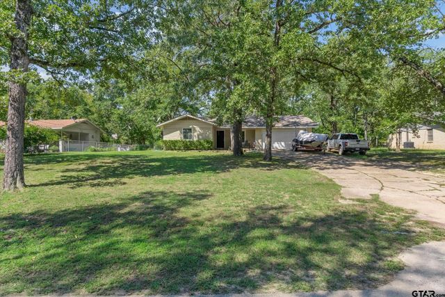 1209 Lakeside Drive, Grand Saline, TX 75140