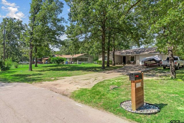 1209 Lakeside Drive, Grand Saline, TX 75140