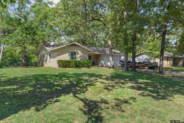 1209 Lakeside Drive, Grand Saline, TX 75140