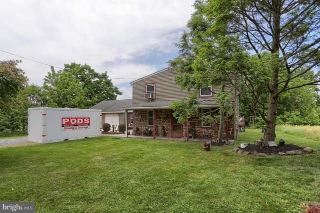 6767 SCHOOLHOUSE RD, Hershey, PA 17033