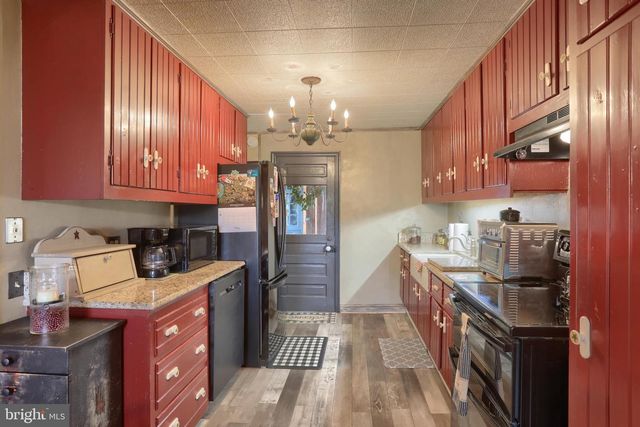 6767 SCHOOLHOUSE RD, Hershey, PA 17033