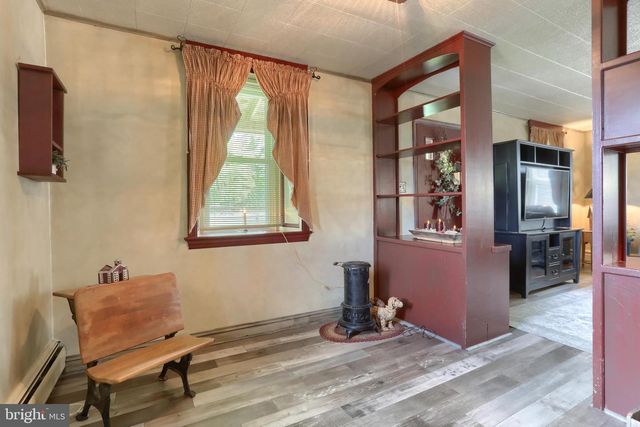 6767 SCHOOLHOUSE RD, Hershey, PA 17033