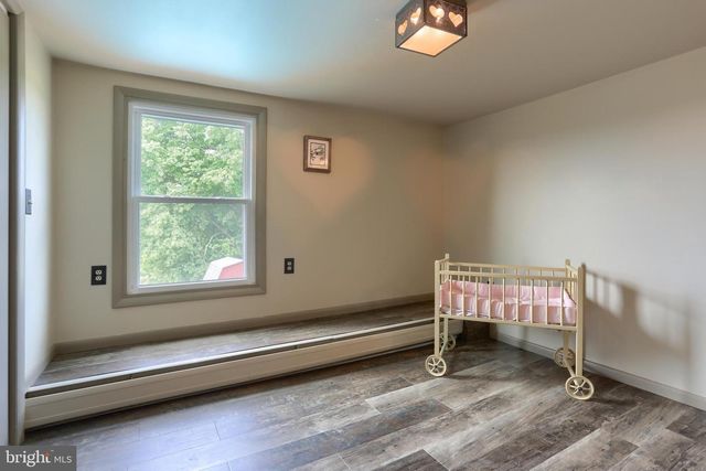6767 SCHOOLHOUSE RD, Hershey, PA 17033