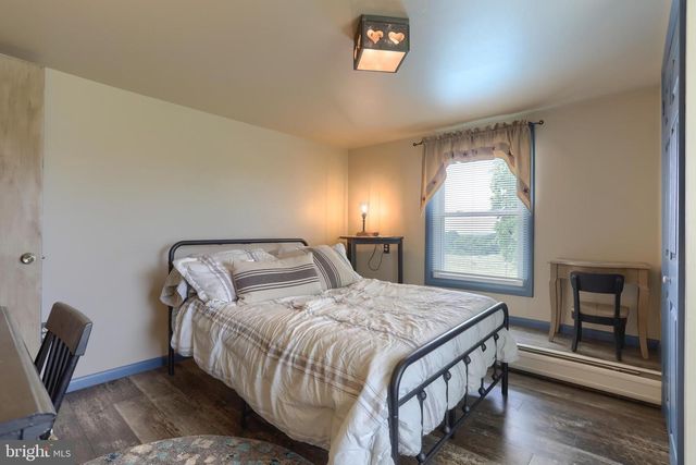 6767 SCHOOLHOUSE RD, Hershey, PA 17033