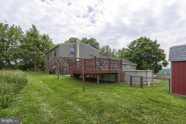 6767 SCHOOLHOUSE RD, Hershey, PA 17033