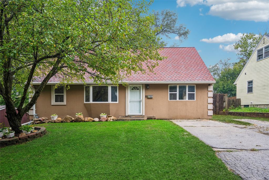 7302 SW 16th Street, Des Moines, IA 50315