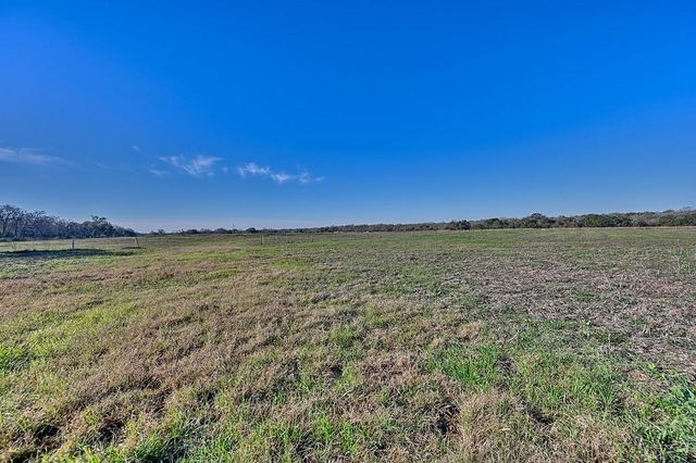 1440 Fm 2434, Weimar, TX 78962