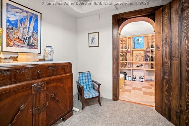 1012 Edgewood Drive, Charleston, WV 25302