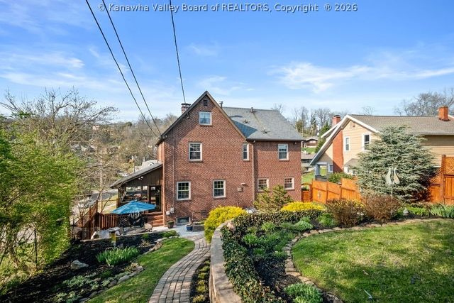 1012 Edgewood Drive, Charleston, WV 25302