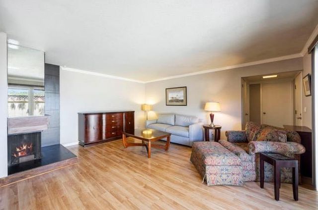 500 W Middlefield Road 98, Mountain View, CA 94043