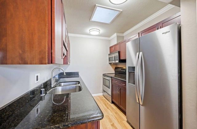 500 W Middlefield Road 98, Mountain View, CA 94043