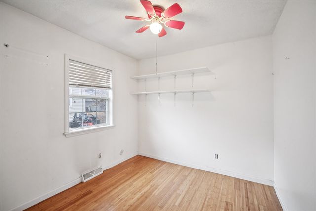 3111 Lincoln Avenue, Des Moines, IA 50310