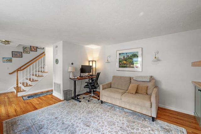 24 Blossom St, Waltham, MA 02451