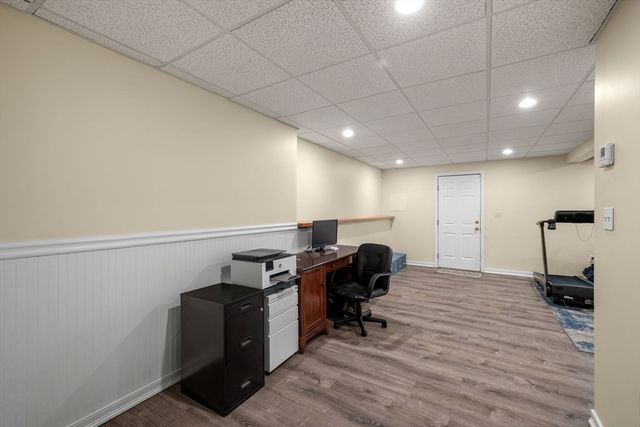 24 Blossom St, Waltham, MA 02451