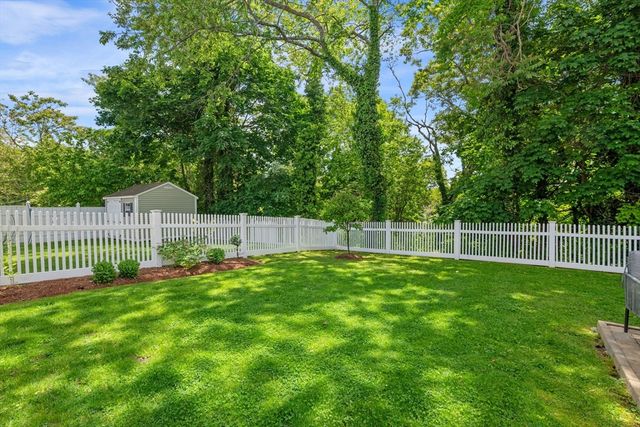 24 Blossom St, Waltham, MA 02451