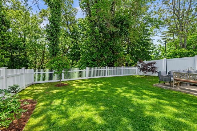24 Blossom St, Waltham, MA 02451