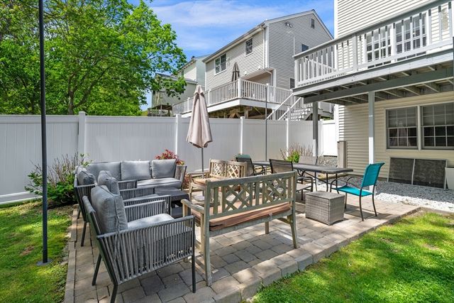 24 Blossom St, Waltham, MA 02451