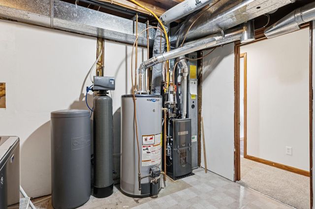 8175 Jensen Avenue S, Cottage Grove, MN 55016