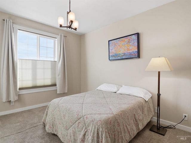 5824 W Tantallon St, Boise, ID 83714